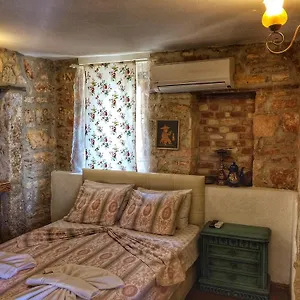 Parmis Boutique House Çeşme